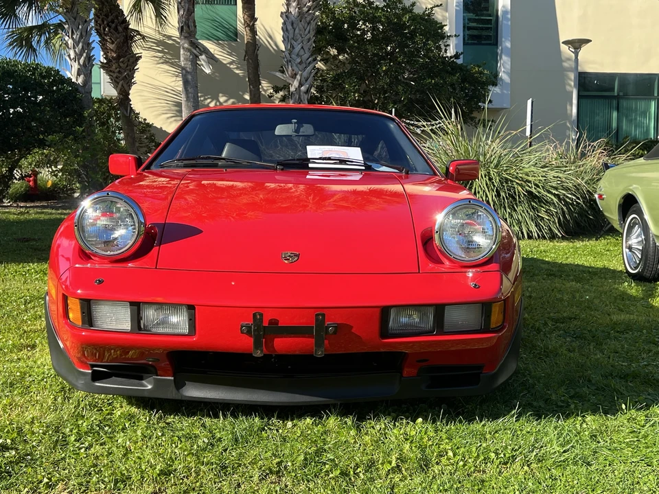1983 Porsche 928 S - Image 8 of 31