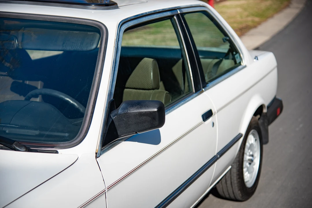 1984 BMW E30 3 Series - Image 25 of 31