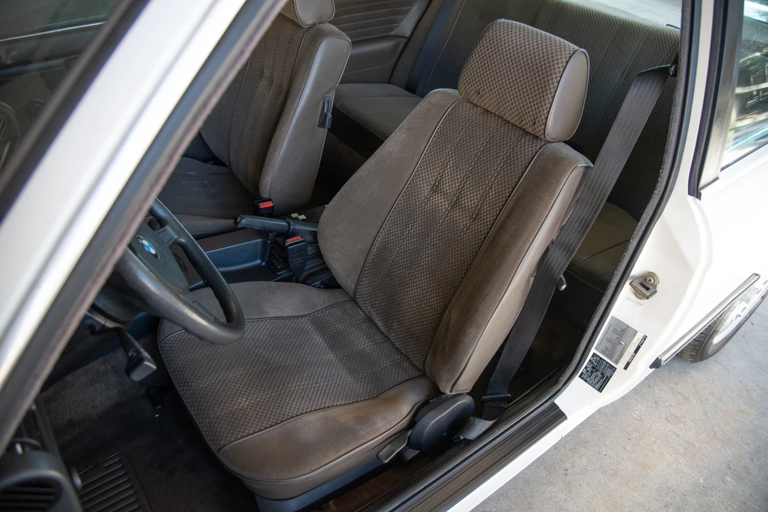 1984 BMW E30 3 Series - Image 28 of 31