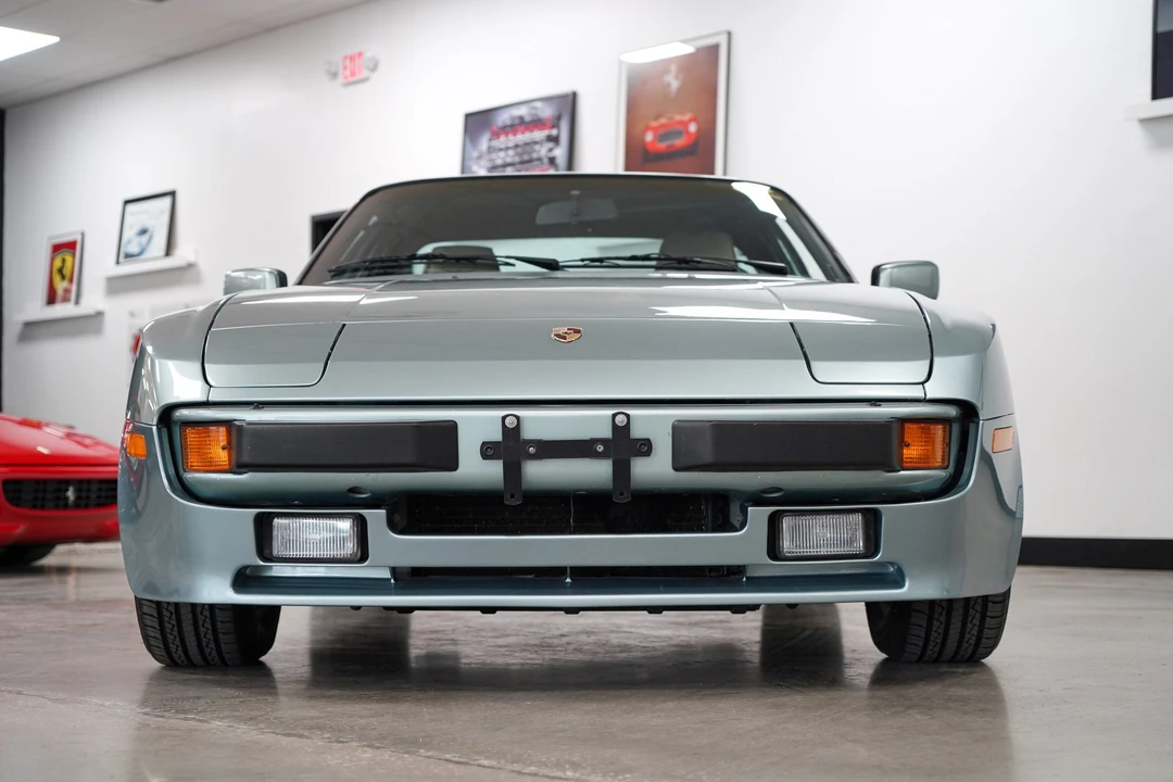 1985 Porsche 944 - Image 13 of 31