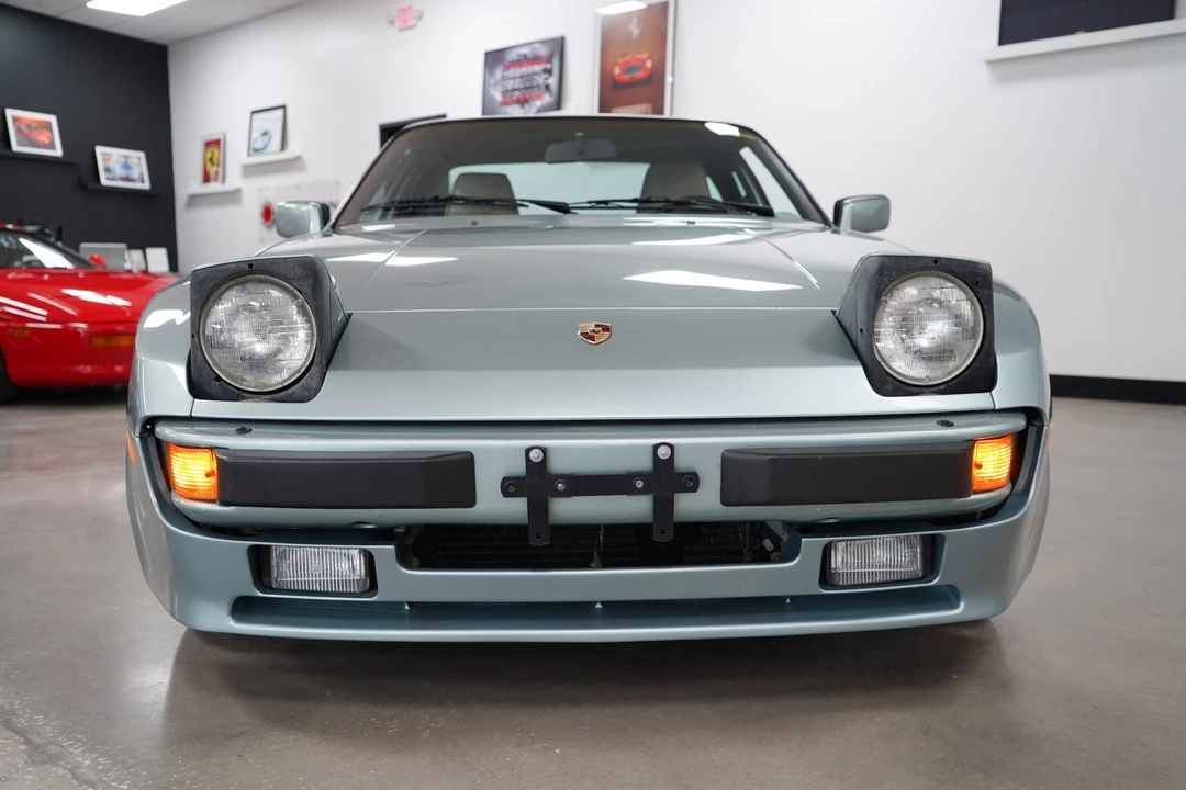 1985 Porsche 944 - Image 16 of 31