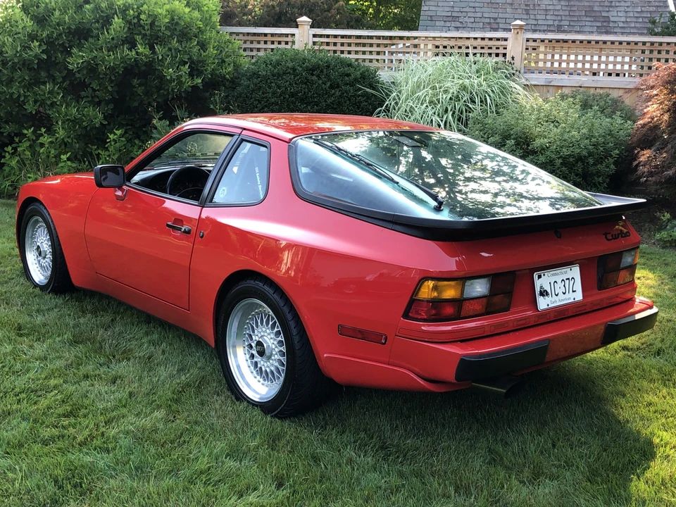 1986 Porsche 944 Turbo - Image 5 of 31