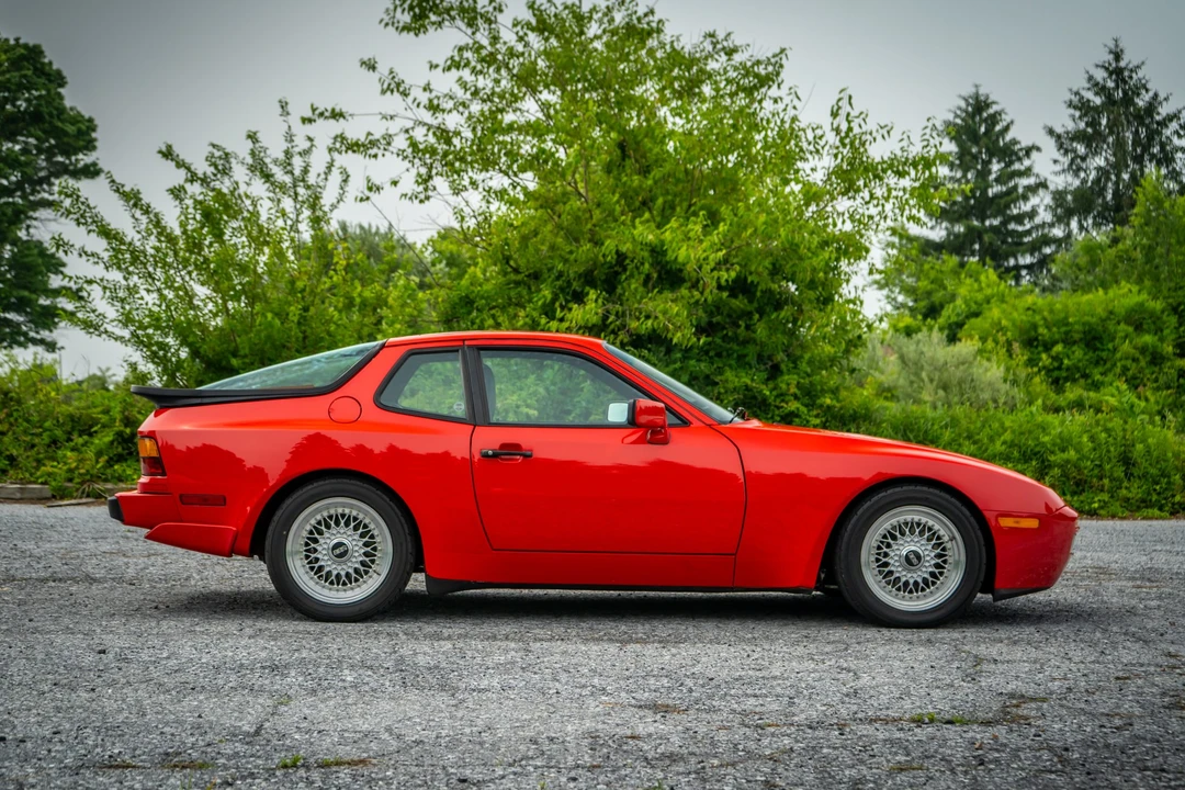 1986 Porsche 944 Turbo - Image 16 of 31