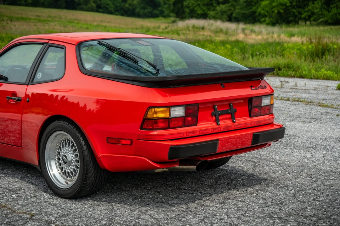1986 Porsche 944 Turbo - Image 26 of 31