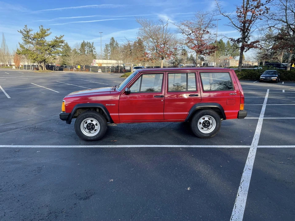 1987 Jeep XJ Cherokee - Image 5 of 31