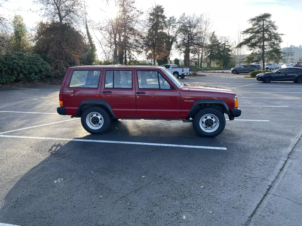 1987 Jeep XJ Cherokee - Image 14 of 31