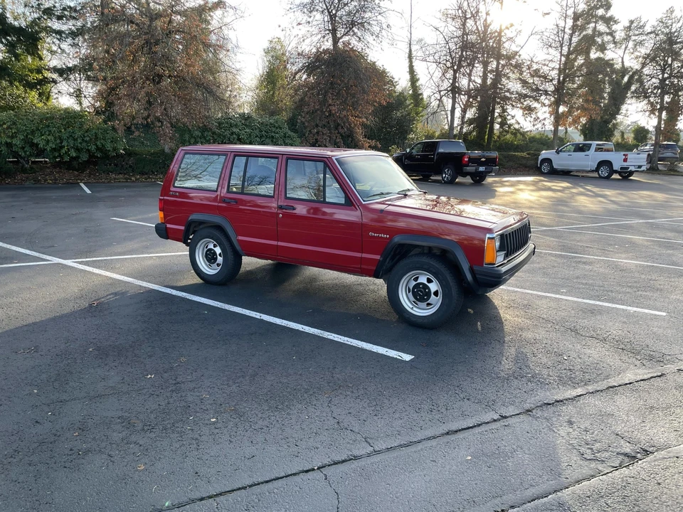 1987 Jeep XJ Cherokee - Image 15 of 31