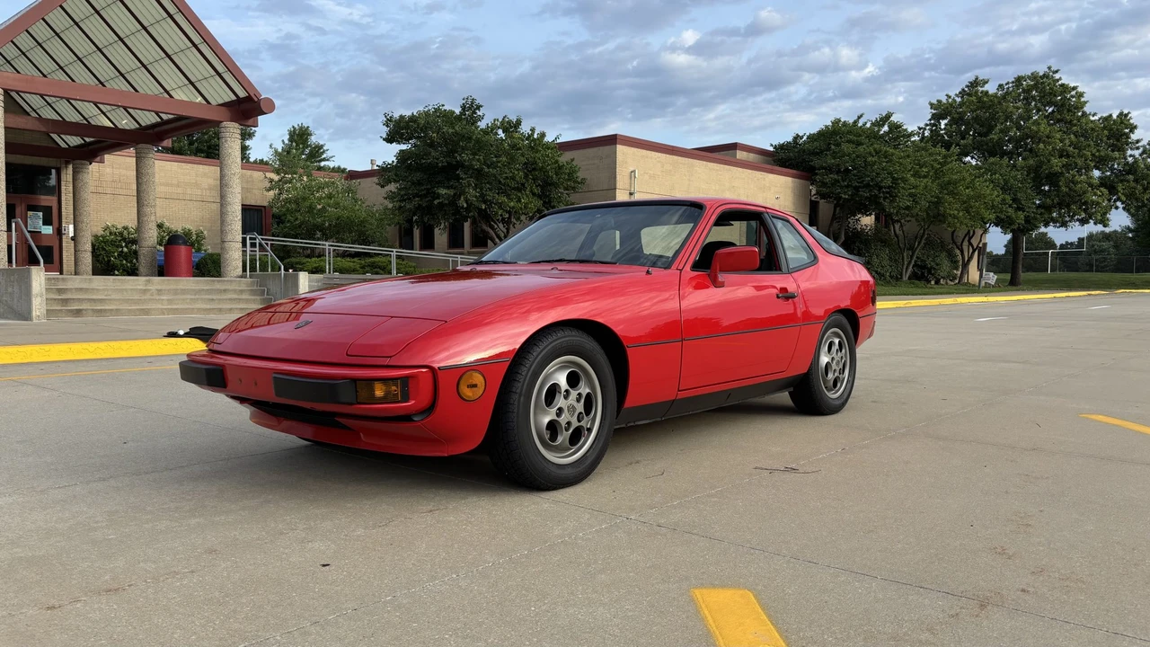 1987 Porsche 924 S - Image 2 of 31