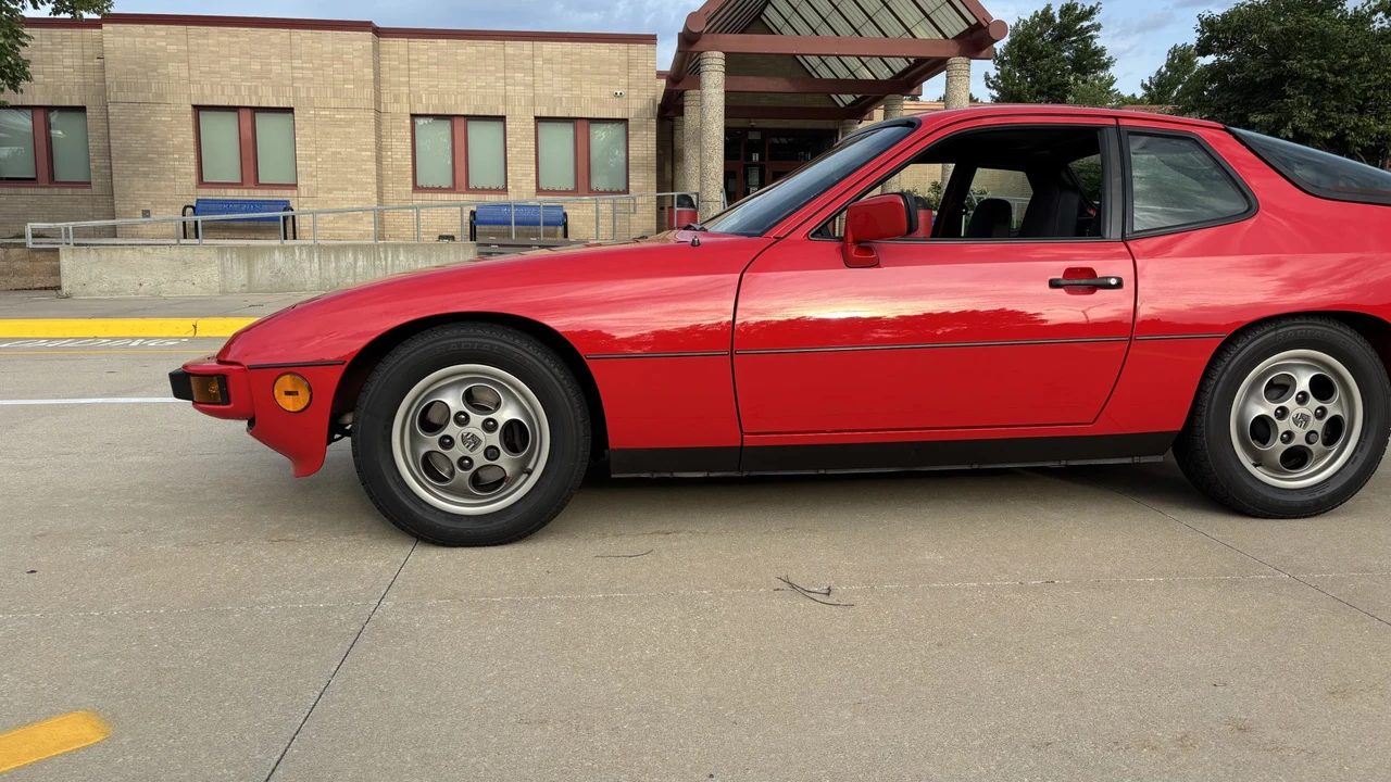 1987 Porsche 924 S - Image 19 of 31