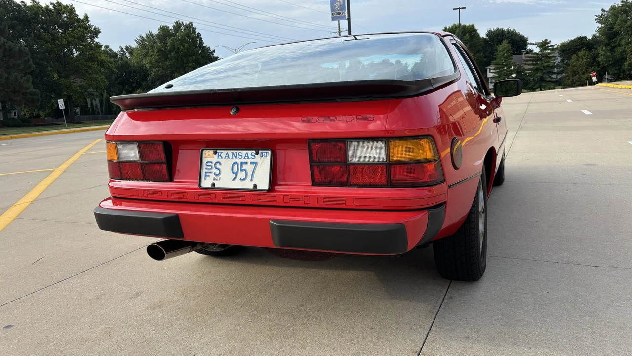 1987 Porsche 924 S - Image 29 of 31