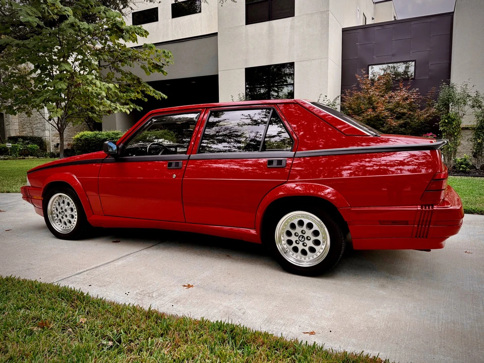 1988 Alfa Romeo 75/Milano - Image 8 of 31