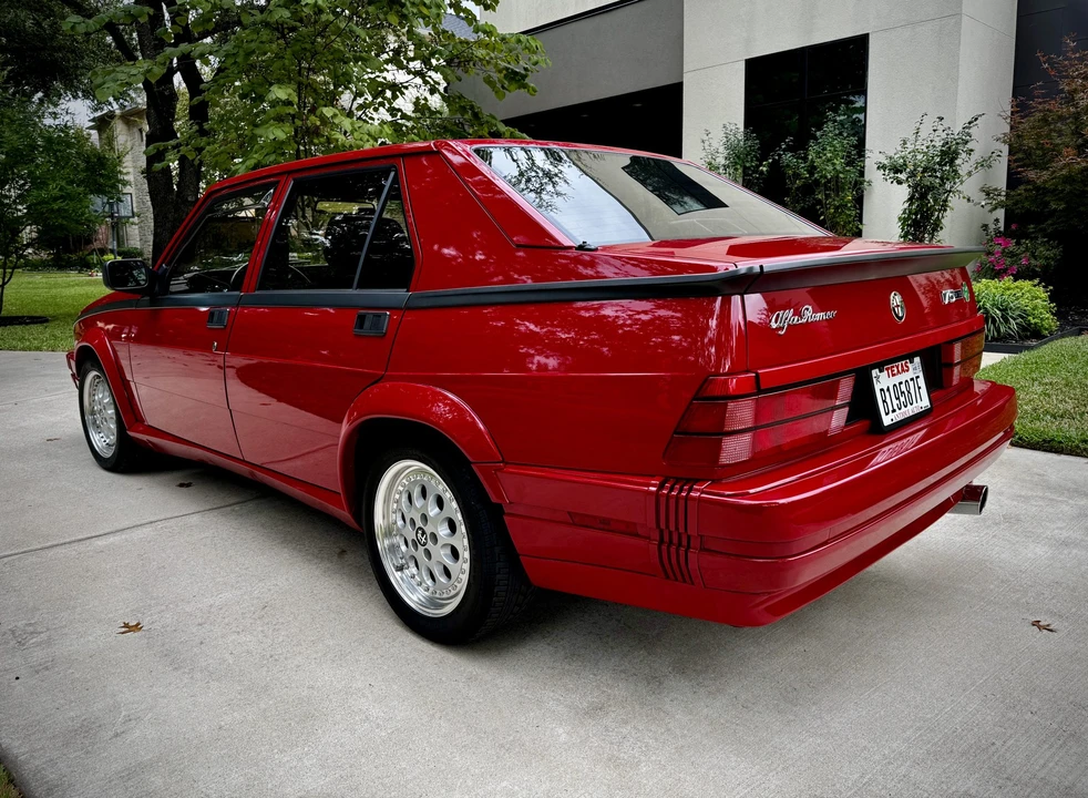 1988 Alfa Romeo 75/Milano - Image 11 of 31