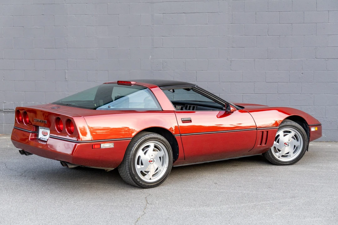 1988 Chevrolet Corvette C4 - Image 16 of 31