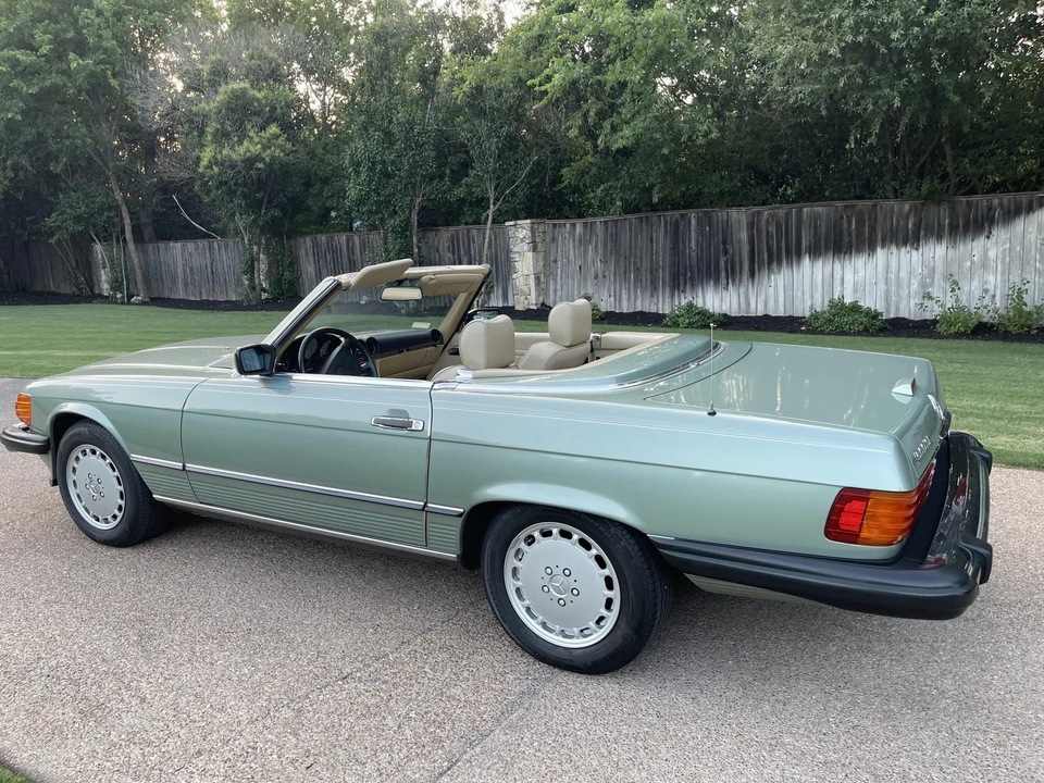 1988 Mercedes-Benz R107 SL-Class - Image 25 of 31