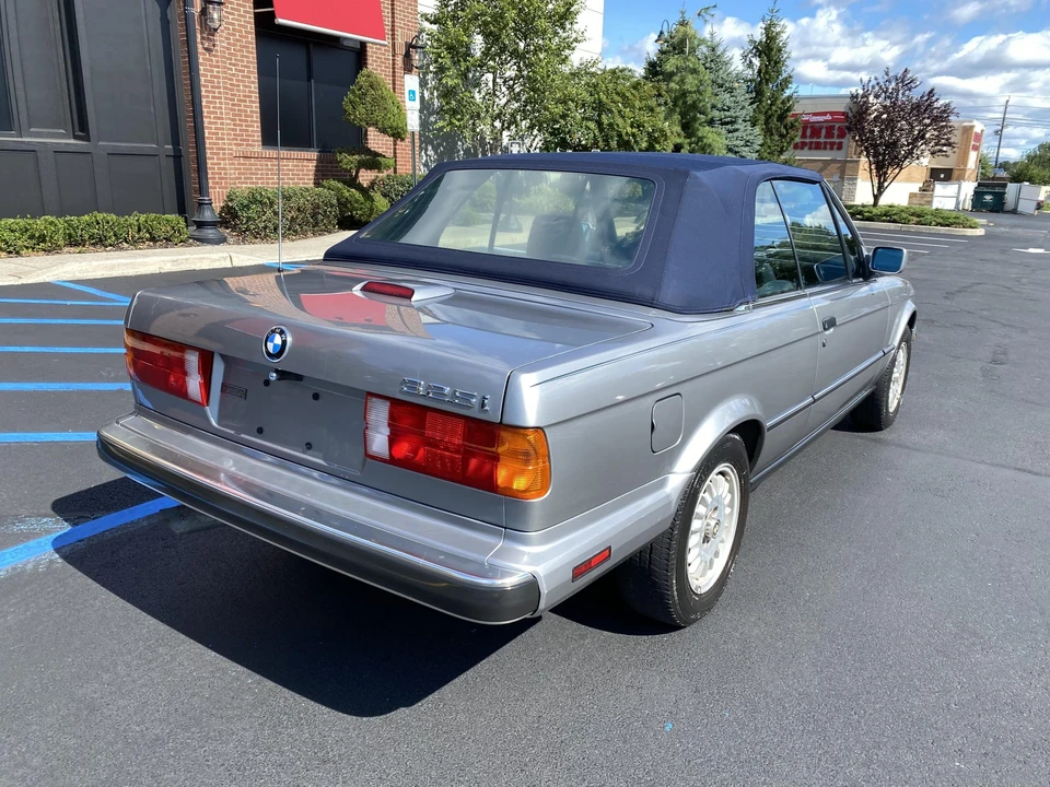 1989 BMW E30 3 Series - Image 11 of 31