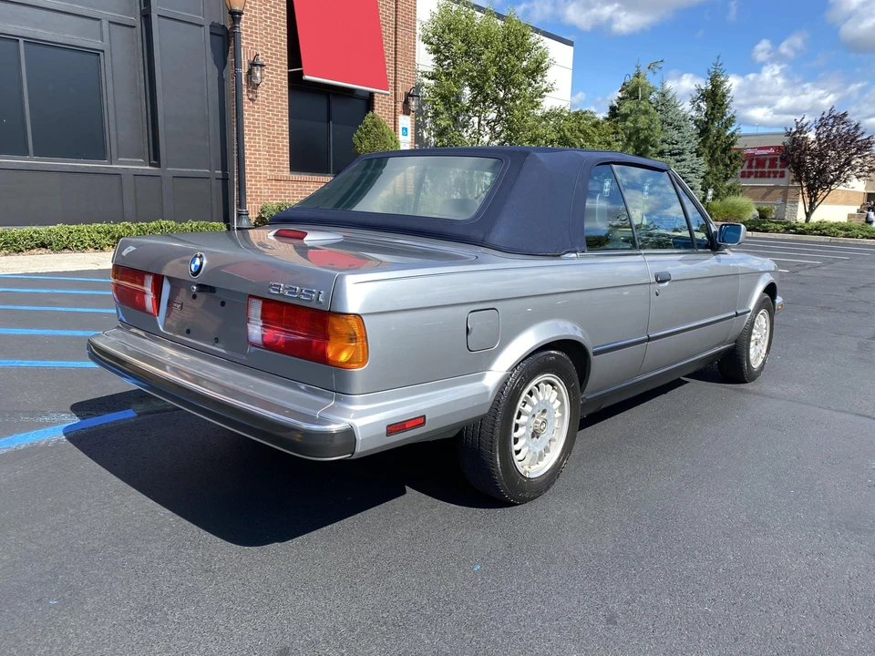 1989 BMW E30 3 Series - Image 13 of 31