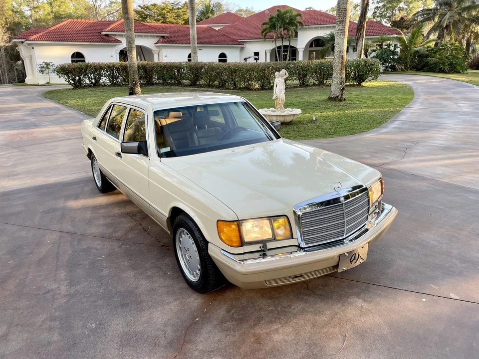 1989 Mercedes-Benz W126 S-Class Sedan - Image 3 of 31