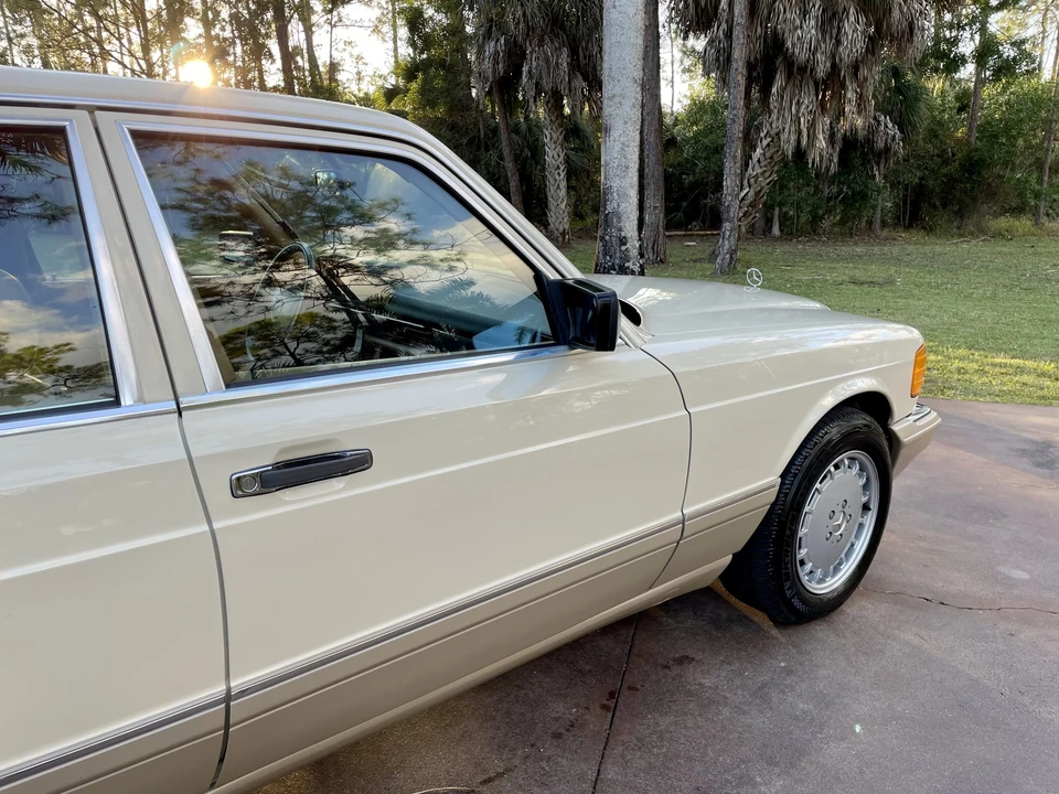 1989 Mercedes-Benz W126 S-Class Sedan - Image 31 of 31
