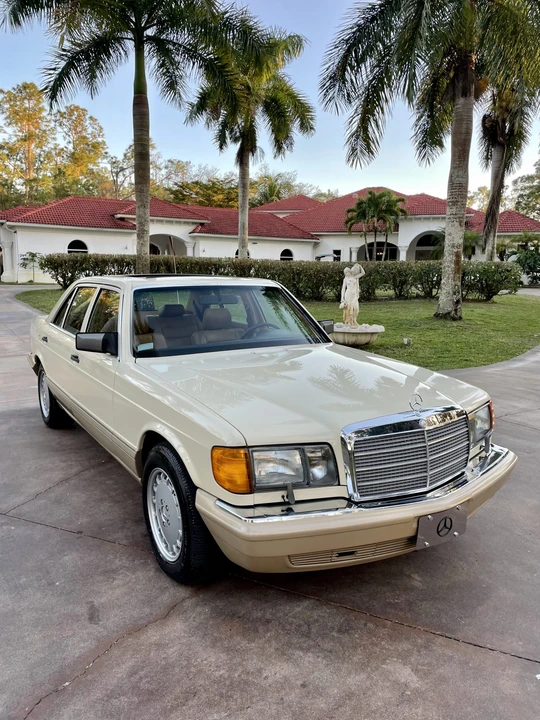 1989 Mercedes-Benz W126 S-Class Sedan - Image 4 of 31