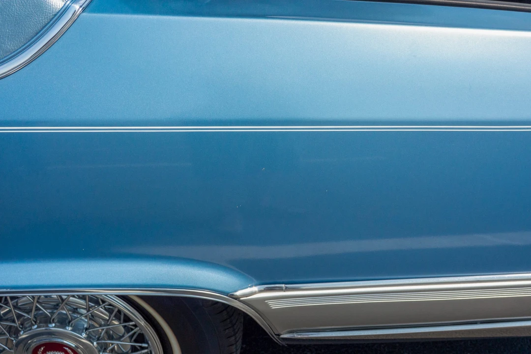 1990 Cadillac Brougham - Image 26 of 31