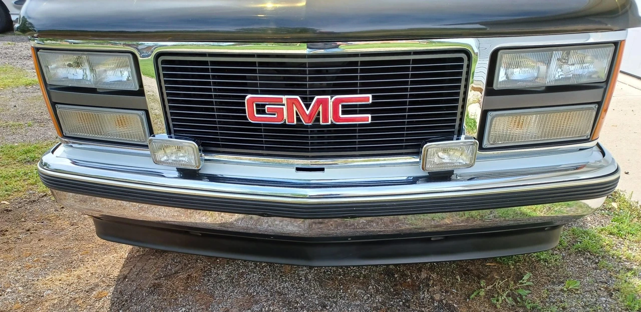 1990 GMC Sierra 1st Gen - Image 18 of 31