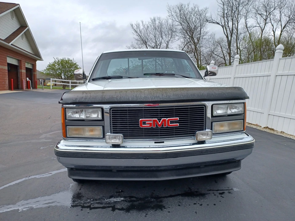 1990 GMC Sierra 1st Gen - Image 16 of 31