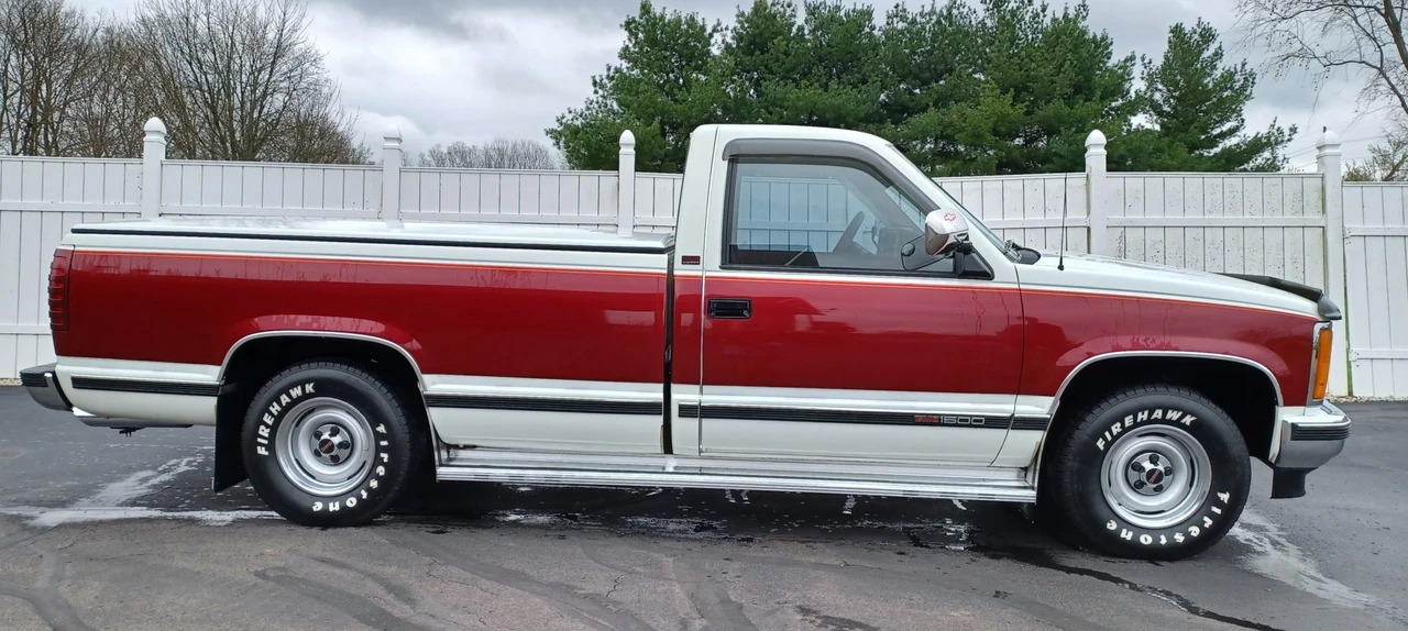 1990 GMC Sierra 1st Gen - Image 13 of 31