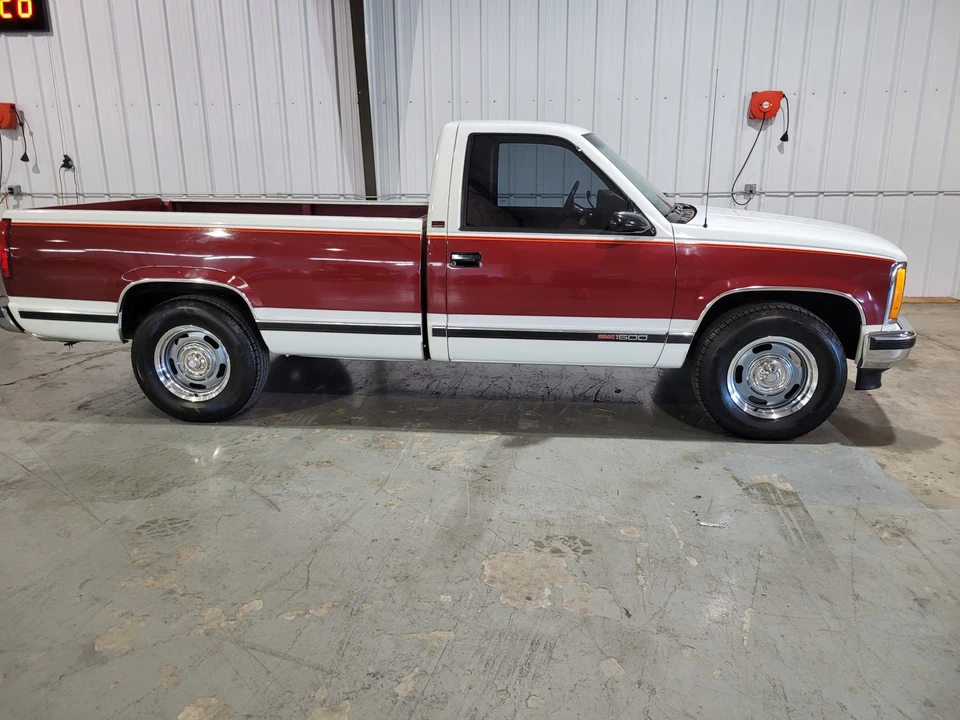 1990 GMC Sierra 1st Gen - Image 12 of 31