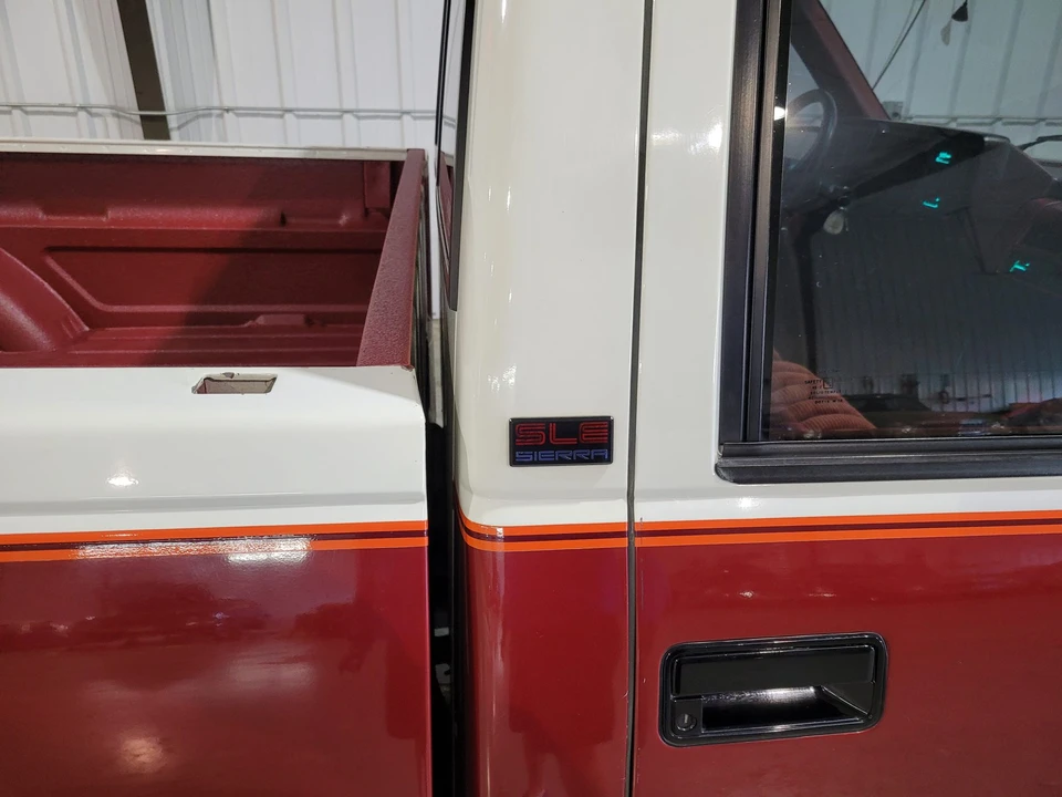 1990 GMC Sierra 1st Gen - Image 30 of 31