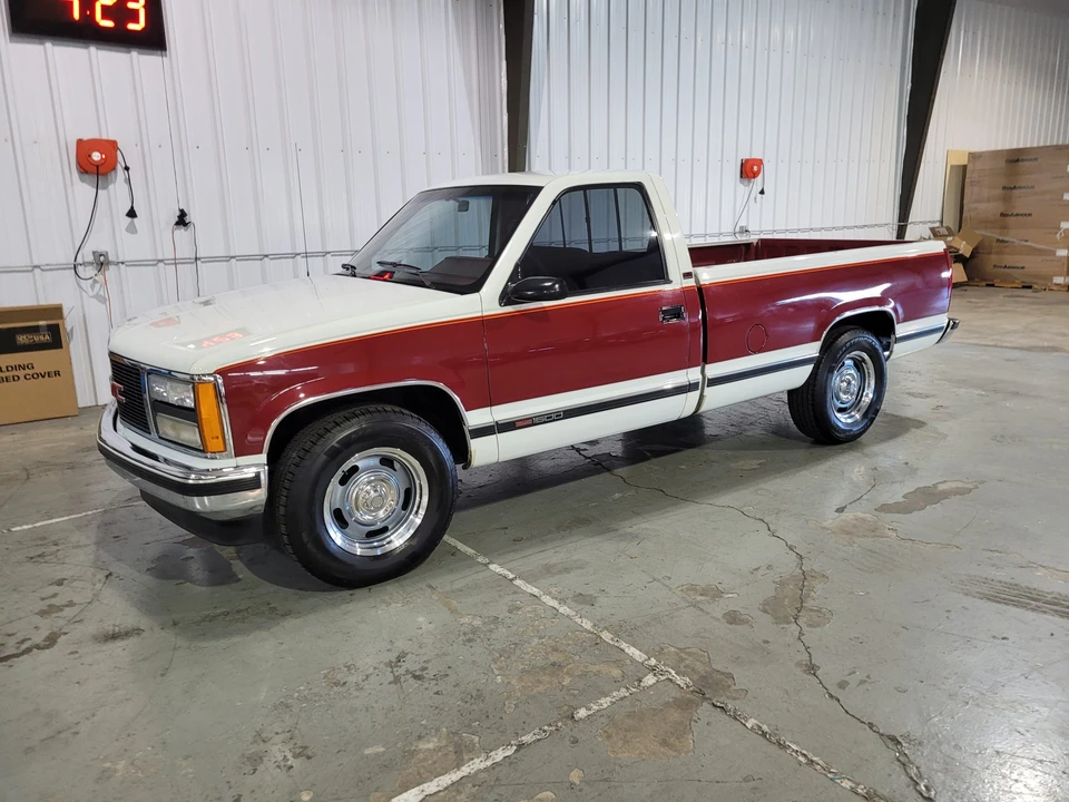 1990 GMC Sierra 1st Gen - Image 6 of 31