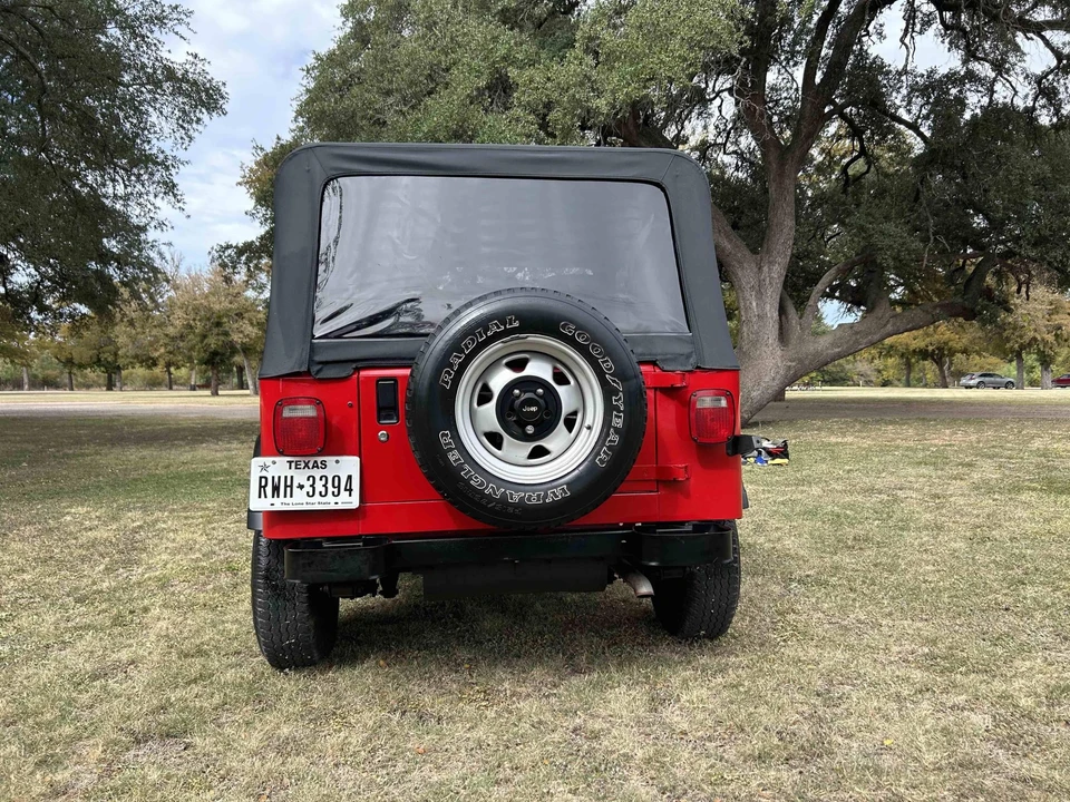 1990 Jeep YJ Wrangler - Image 15 of 31