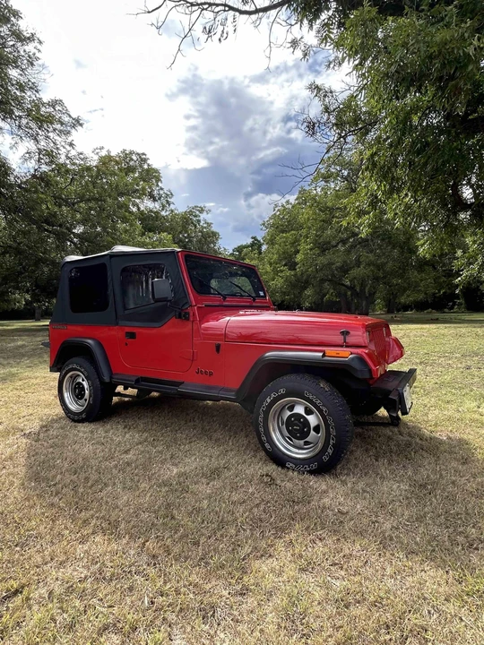1990 Jeep YJ Wrangler - Image 10 of 31