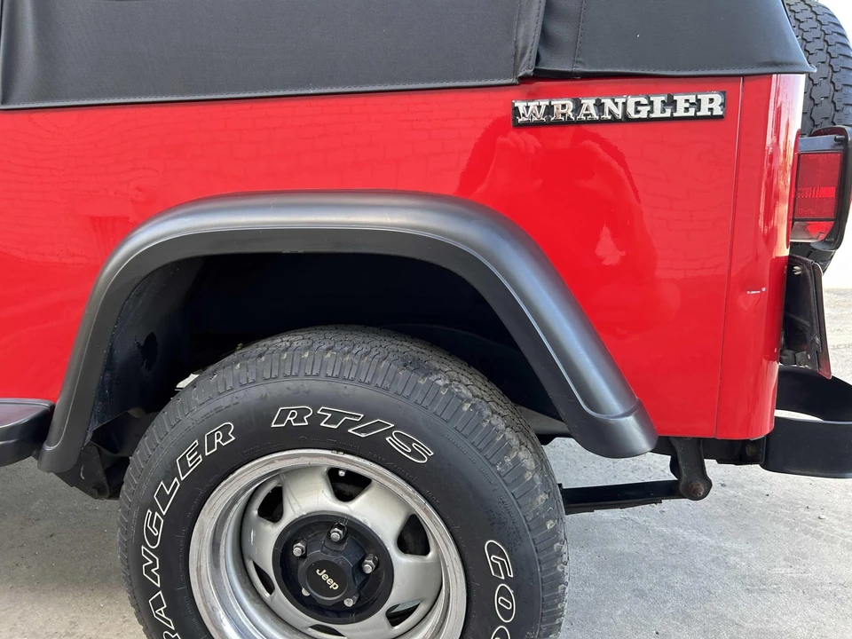 1990 Jeep YJ Wrangler - Image 24 of 31
