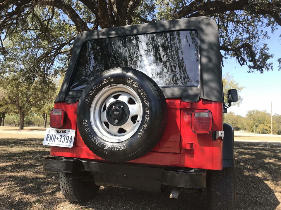 1990 Jeep YJ Wrangler - Image 20 of 31