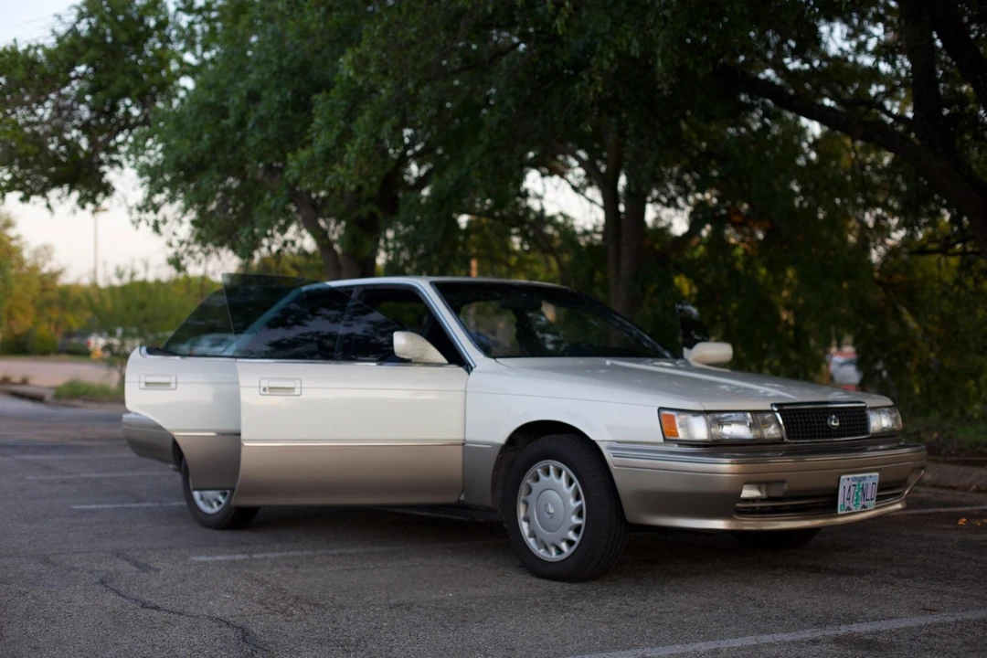 1990 Lexus ES 1st Gen - Image 15 of 31