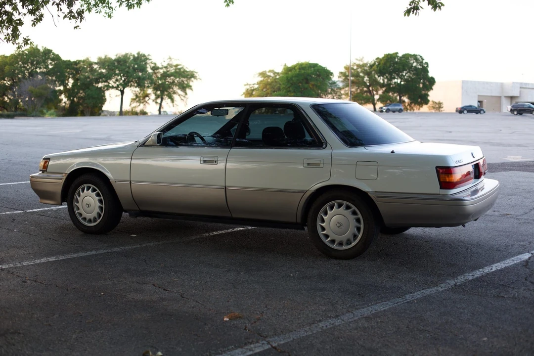 1990 Lexus ES 1st Gen - Image 6 of 31