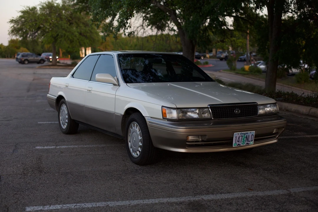 1990 Lexus ES 1st Gen - Image 16 of 31