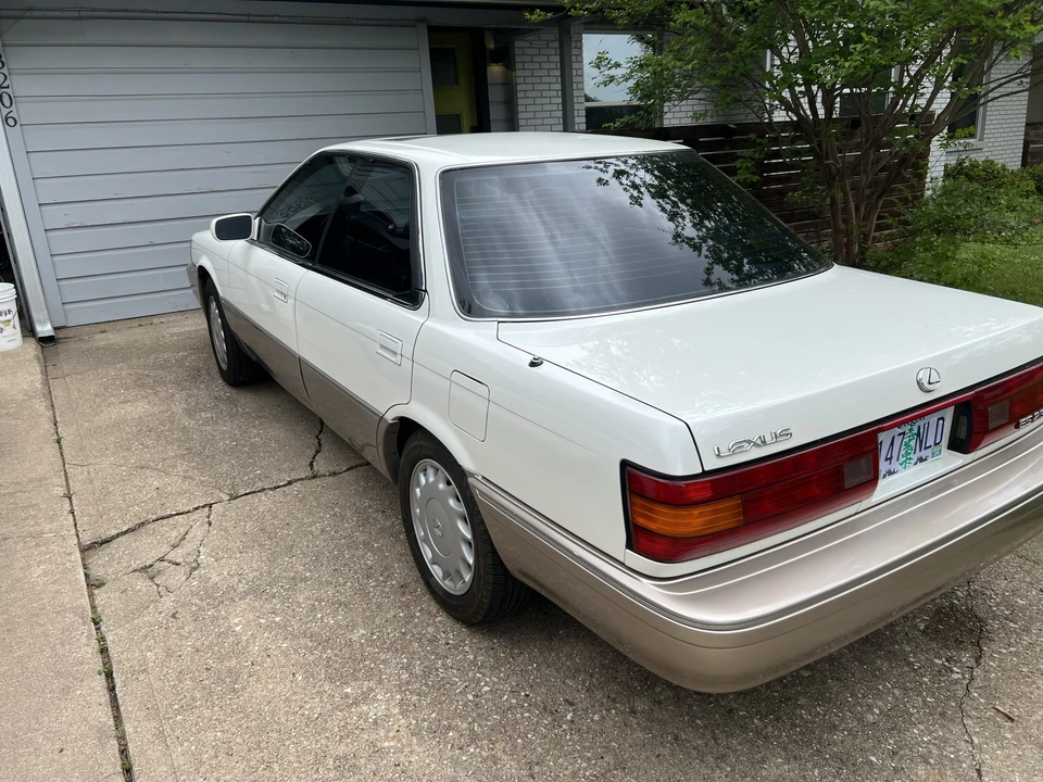 1990 Lexus ES 1st Gen - Image 19 of 31