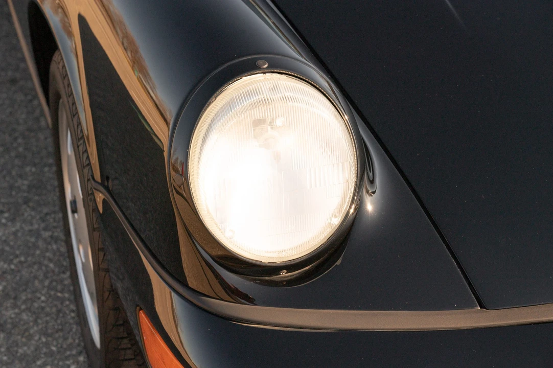 1990 Porsche 964 Carrera - Image 12 of 31