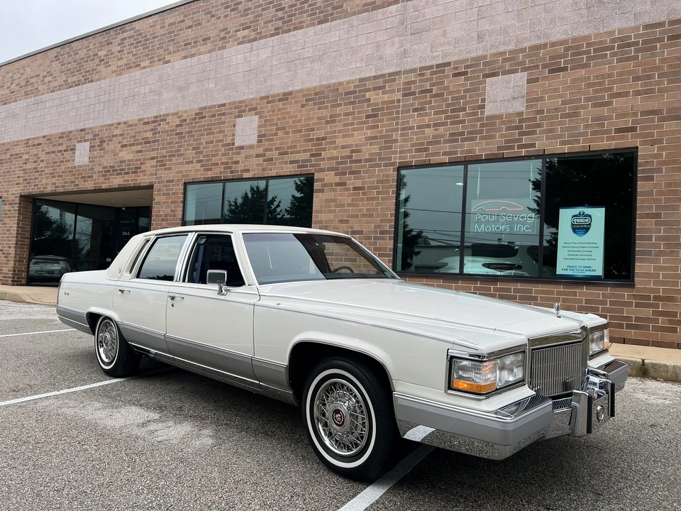 1991 Cadillac Brougham - Image 6 of 31