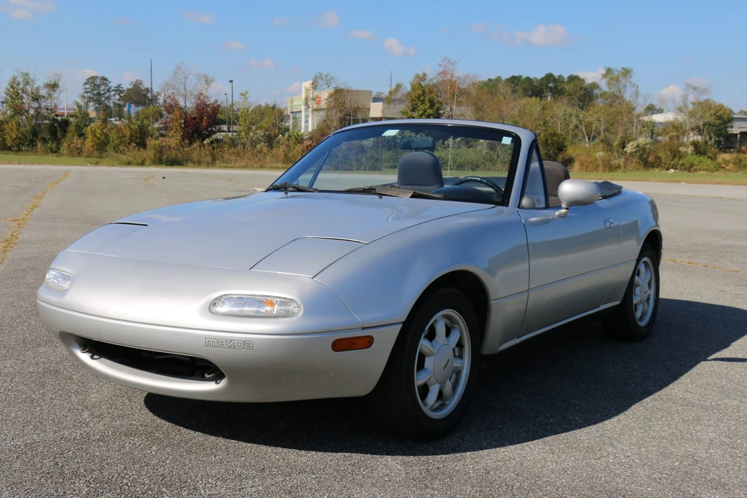 1992 Mazda NA MX-5 Miata - Image 2 of 31