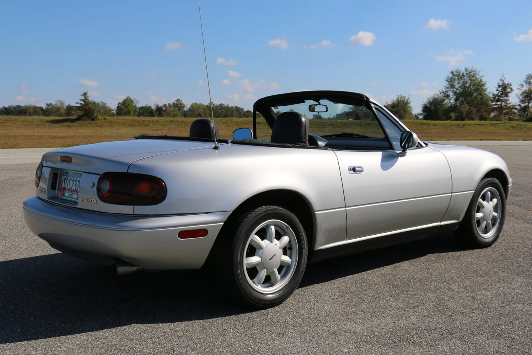 1992 Mazda NA MX-5 Miata - Image 8 of 31