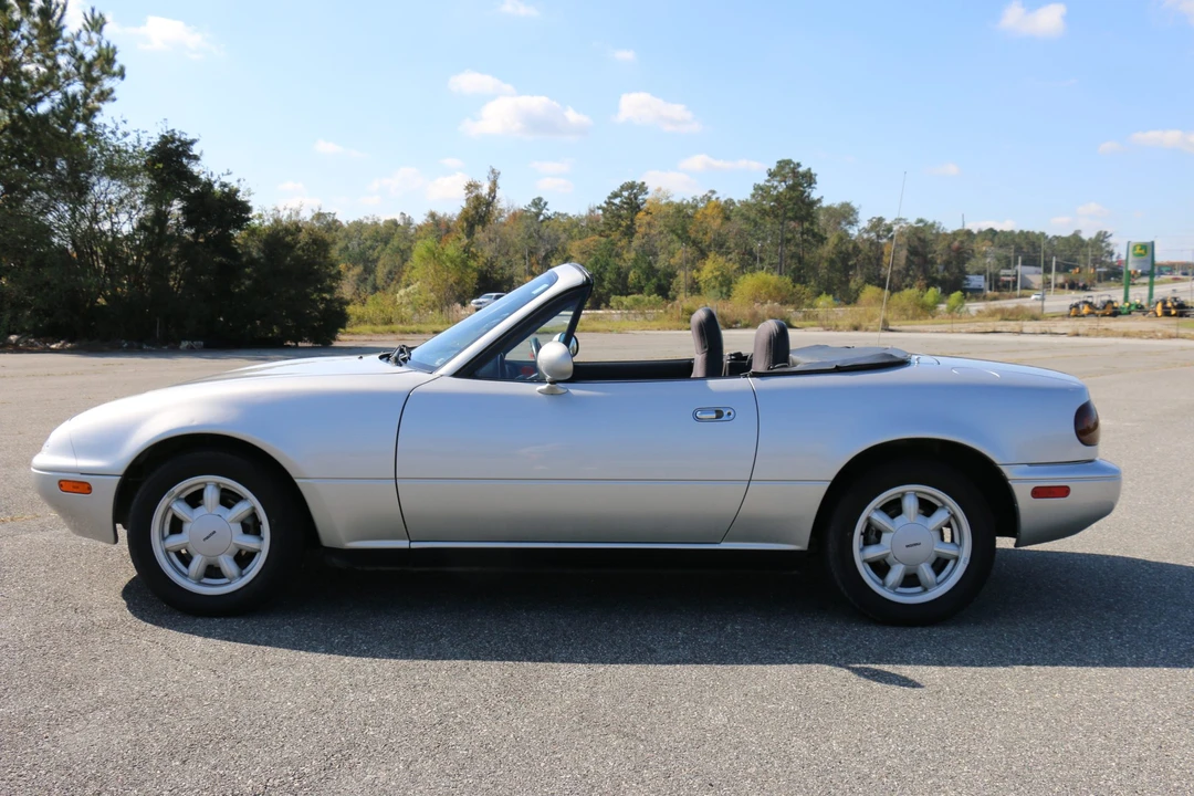 1992 Mazda NA MX-5 Miata - Image 4 of 31