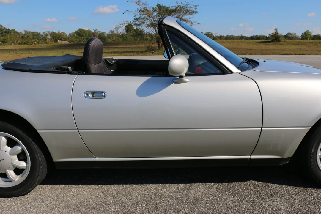 1992 Mazda NA MX-5 Miata - Image 25 of 31