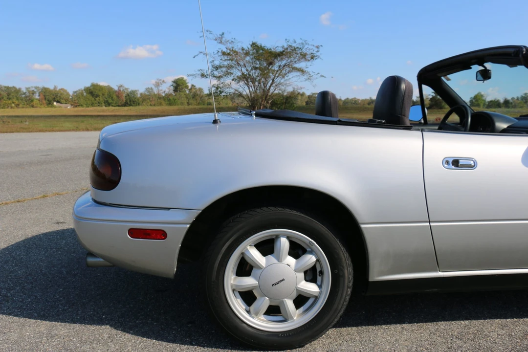 1992 Mazda NA MX-5 Miata - Image 24 of 31