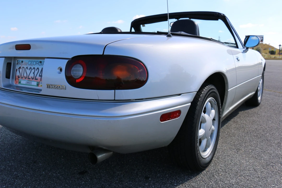 1992 Mazda NA MX-5 Miata - Image 23 of 31