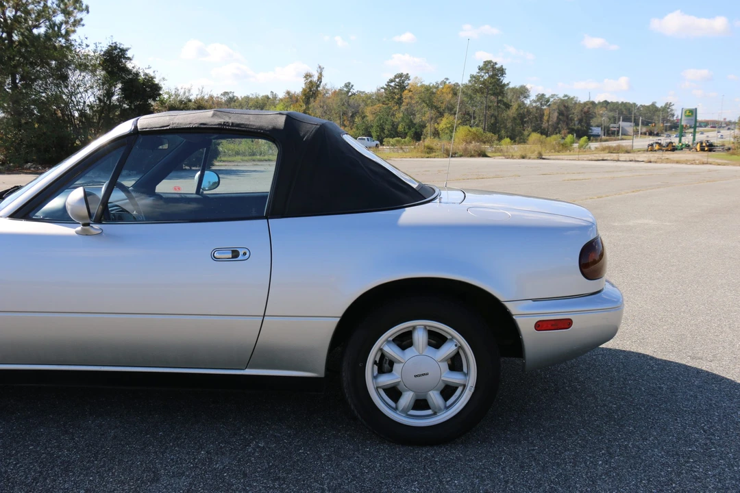 1992 Mazda NA MX-5 Miata - Image 29 of 31