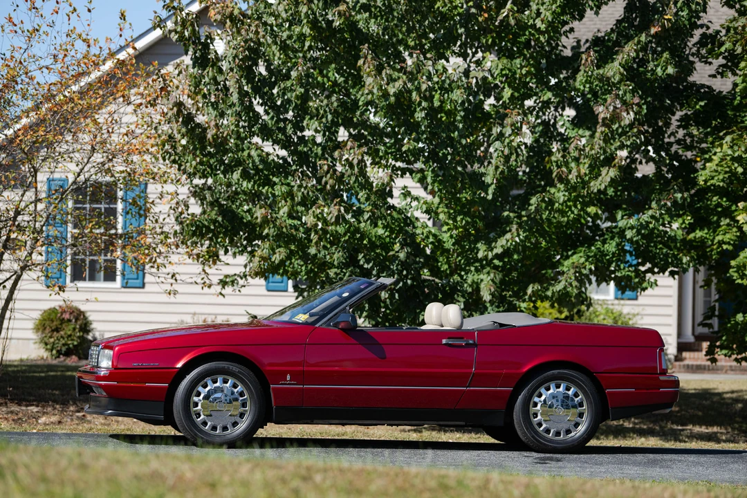 1993 Cadillac Allante - Image 5 of 31
