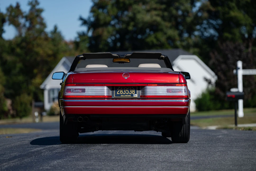 1993 Cadillac Allante - Image 12 of 31