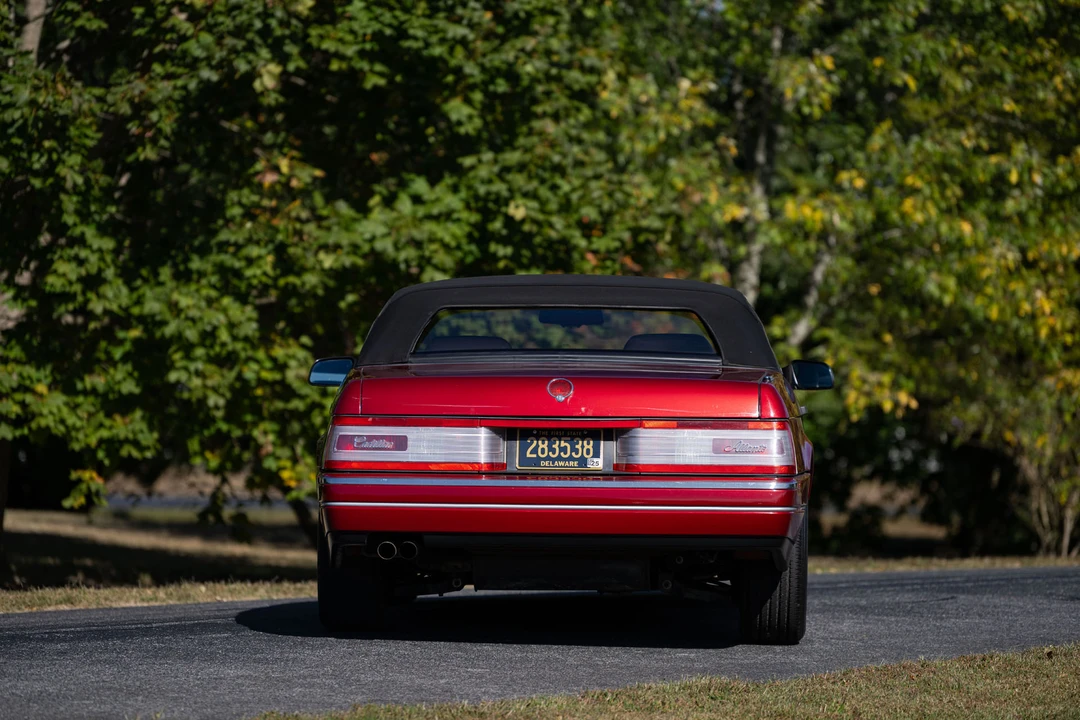 1993 Cadillac Allante - Image 22 of 31